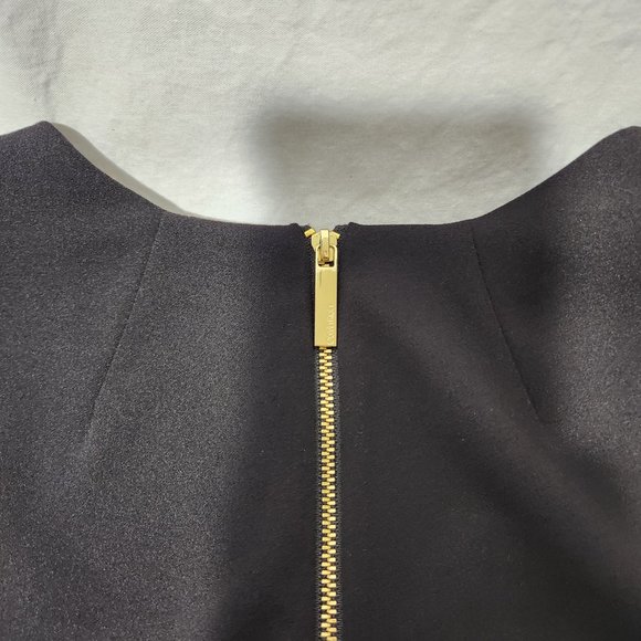 CALVIN KLEIN Minimalist Stretchy Sleeveless Gold MK Black Dress Size 6 LIKE NEW! - Picture 7 of 16